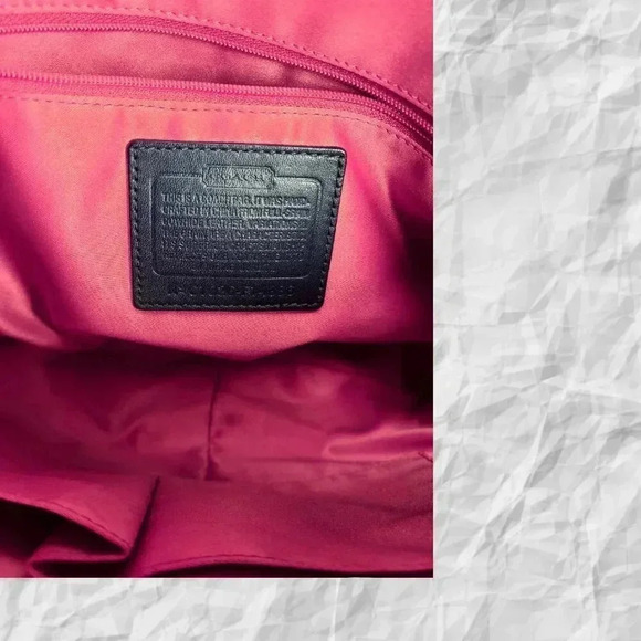 COACH Laura Hobo Bag Navy/cream - Picture 16 of 16